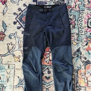 Womens arcteryx hike climbing pants size 8